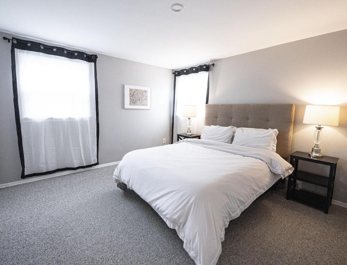 Cheerful Home With Free Parking And Wifi Rochester Exterior photo